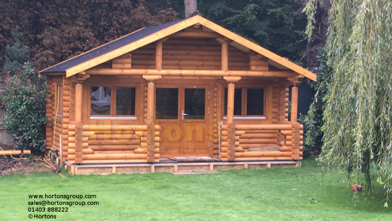 Log Cabin Chelmsford 6 x 5 Round Log Cabin