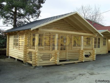 Log Cabin 3.6x4 Preston Round Log Cabin