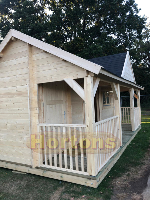 Log Cabin The Thatcham Pavilion 6x6m, 60mm single skin