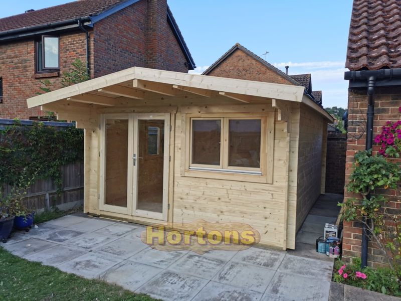 Log Cabin Taylor 70mm 4.0 x 5.0m