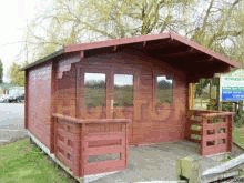 Log Cabin Camberley - 4m x 4m log cabin