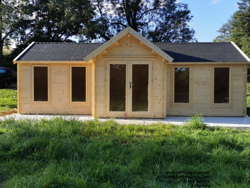 Log Cabin Birmingham 90mm  8.5 x 5.4m