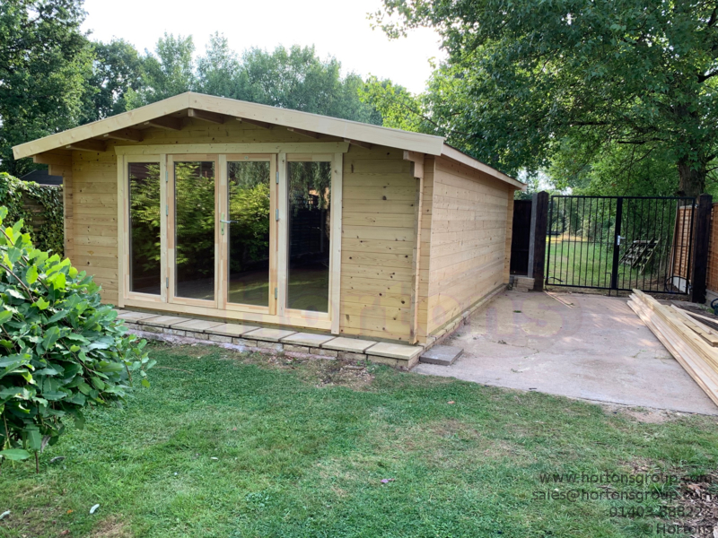 Log Cabin Bamsley 70mm 5m x 6m