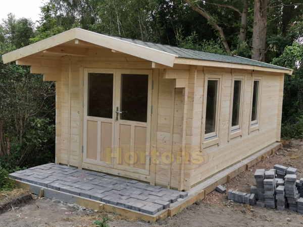 3m x 6m insulated log cabin 3